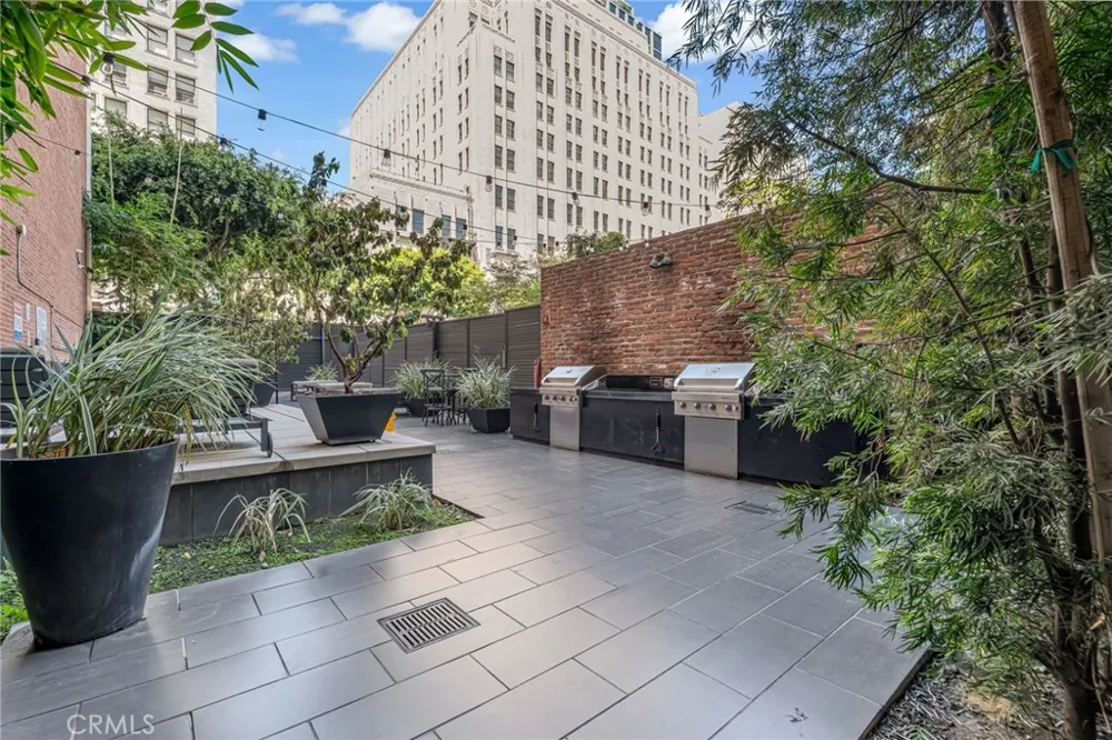 460 S Spring Unit 702 Los Angeles, CA 90013