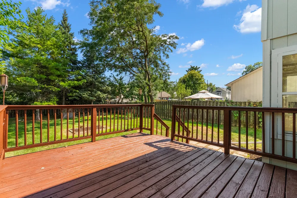 34266 Rhode Island Street Clinton, MI 48035