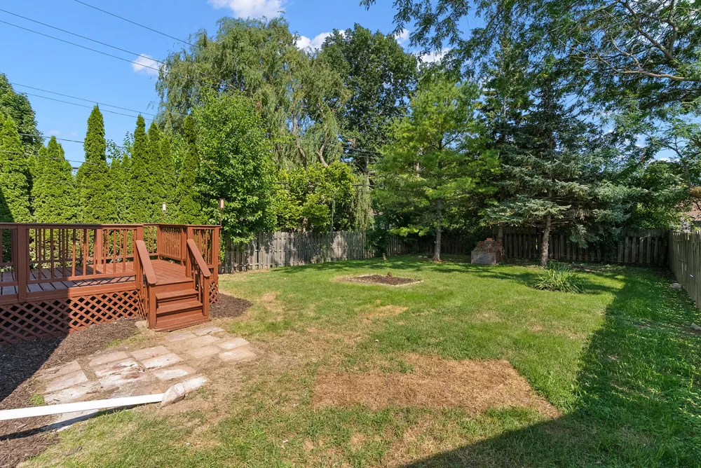 34266 Rhode Island Street Clinton, MI 48035