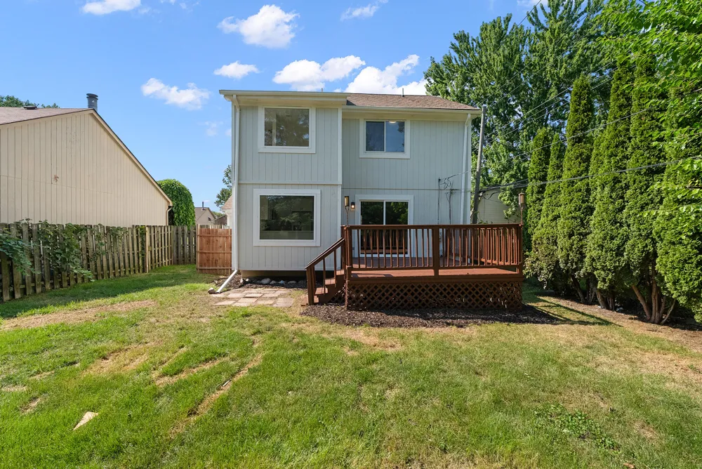 34266 Rhode Island Street Clinton, MI 48035