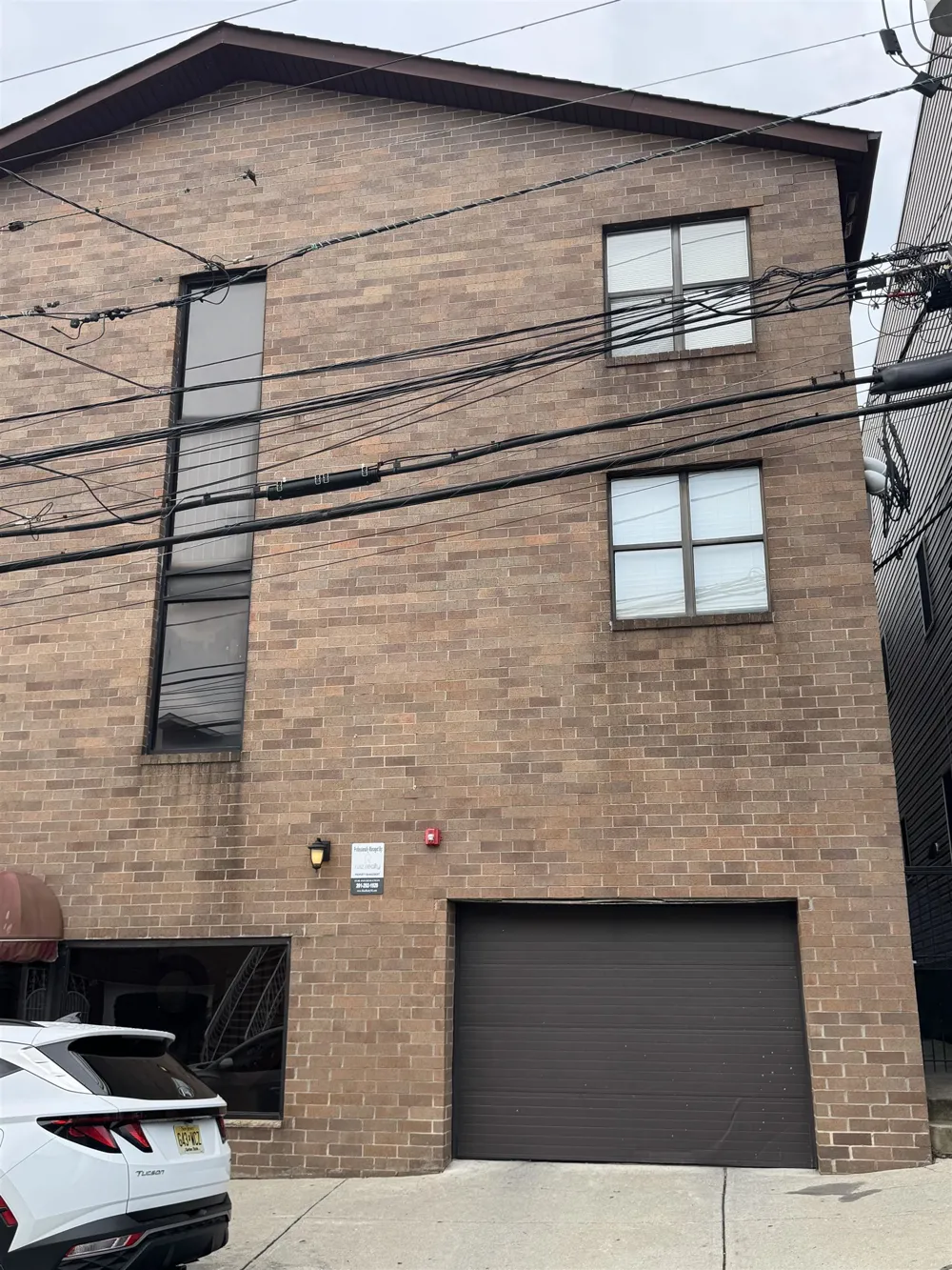 327 71ST ST Guttenberg, NJ 07093