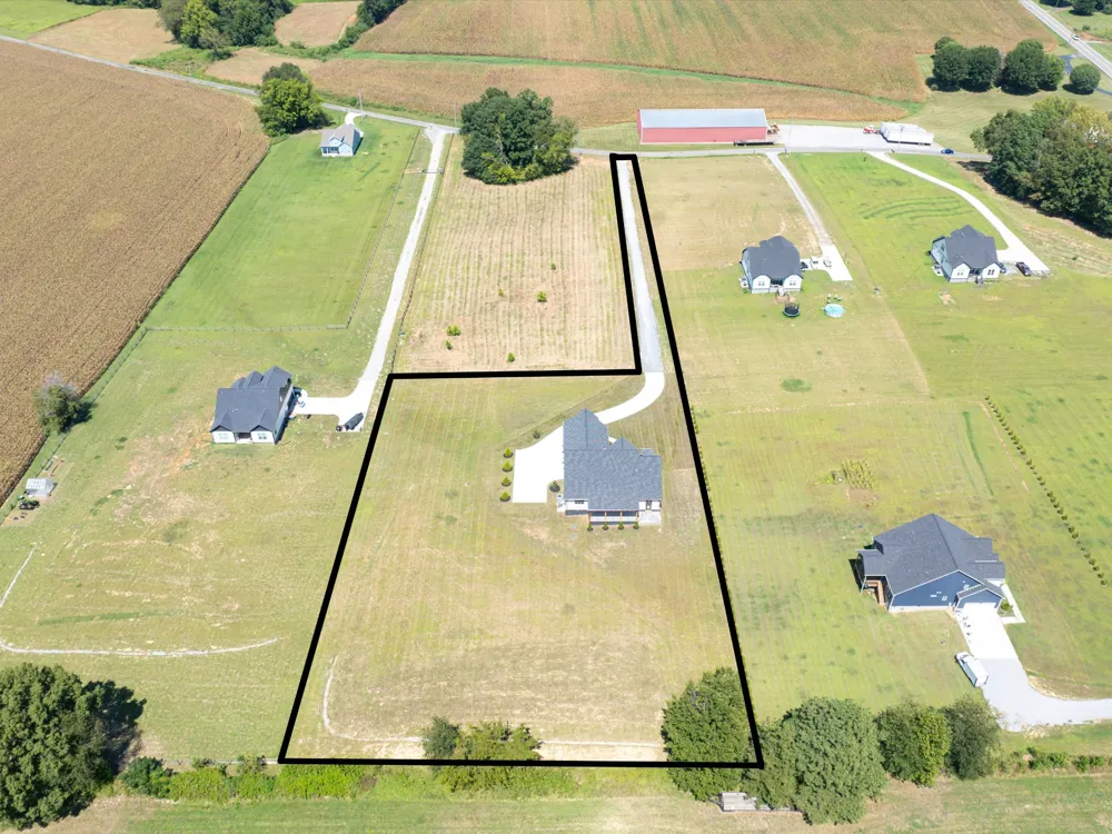 6447 Hopewell Rd Springfield, TN 37172