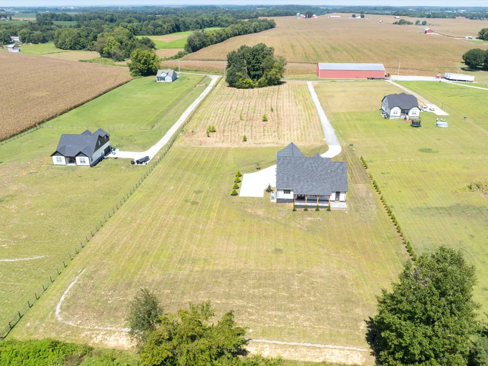 6447 Hopewell Rd Springfield, TN 37172