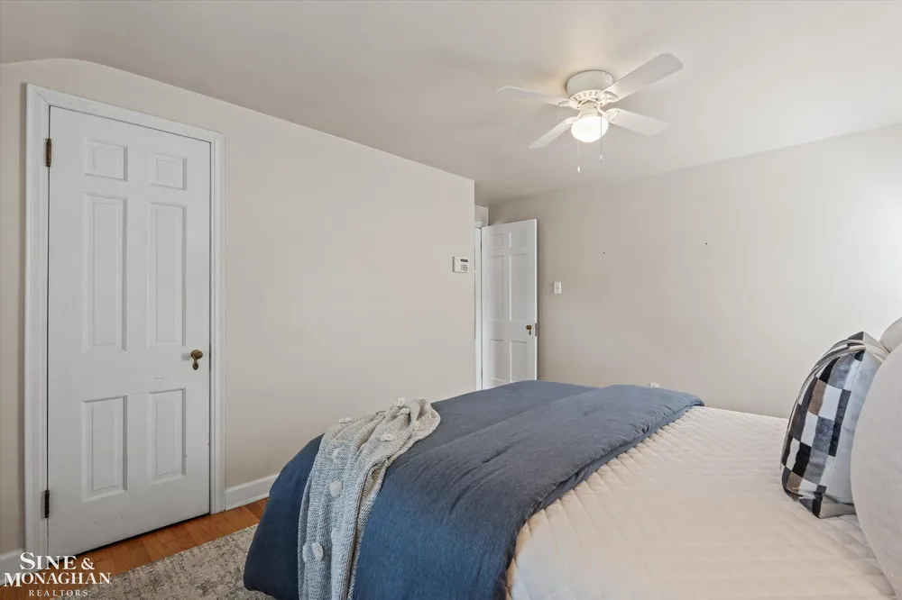 1930 Lochmoor Boulevard Grosse Pointe Woods City, MI 48236