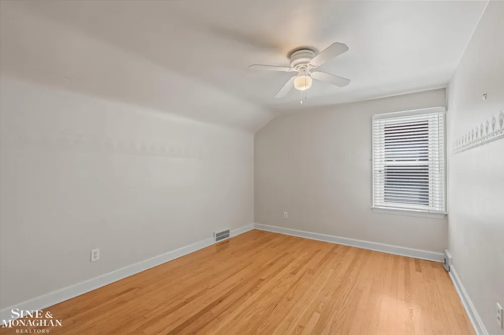 1930 Lochmoor Boulevard Grosse Pointe Woods City, MI 48236