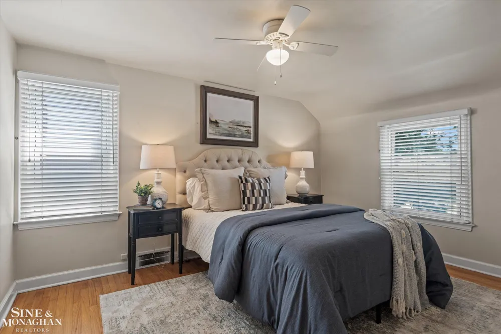 1930 Lochmoor Boulevard Grosse Pointe Woods City, MI 48236