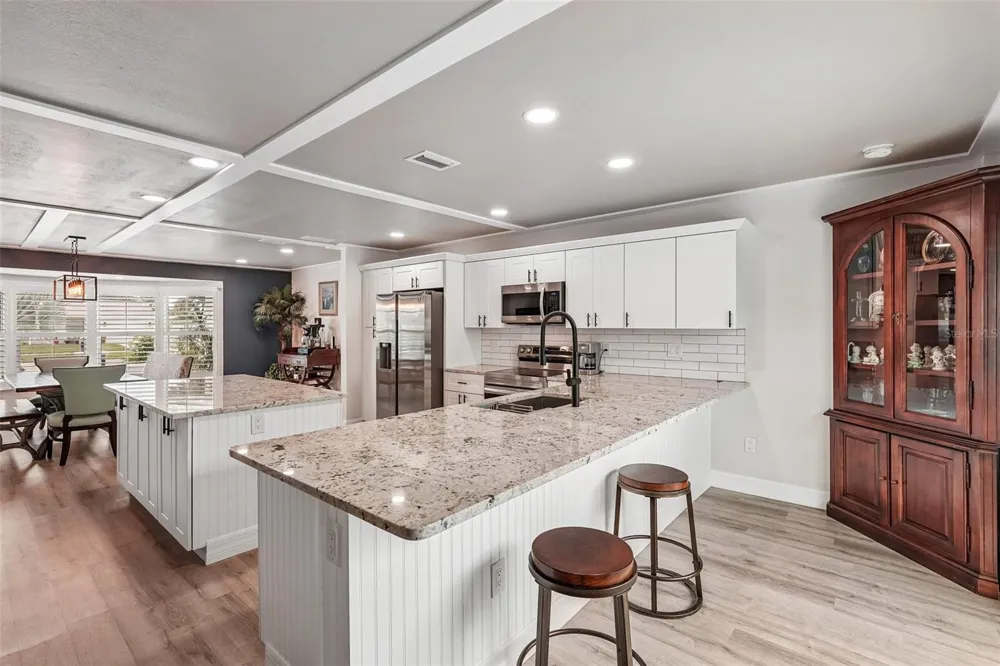 365 SHAMROCK BOULEVARD Venice, FL 34293