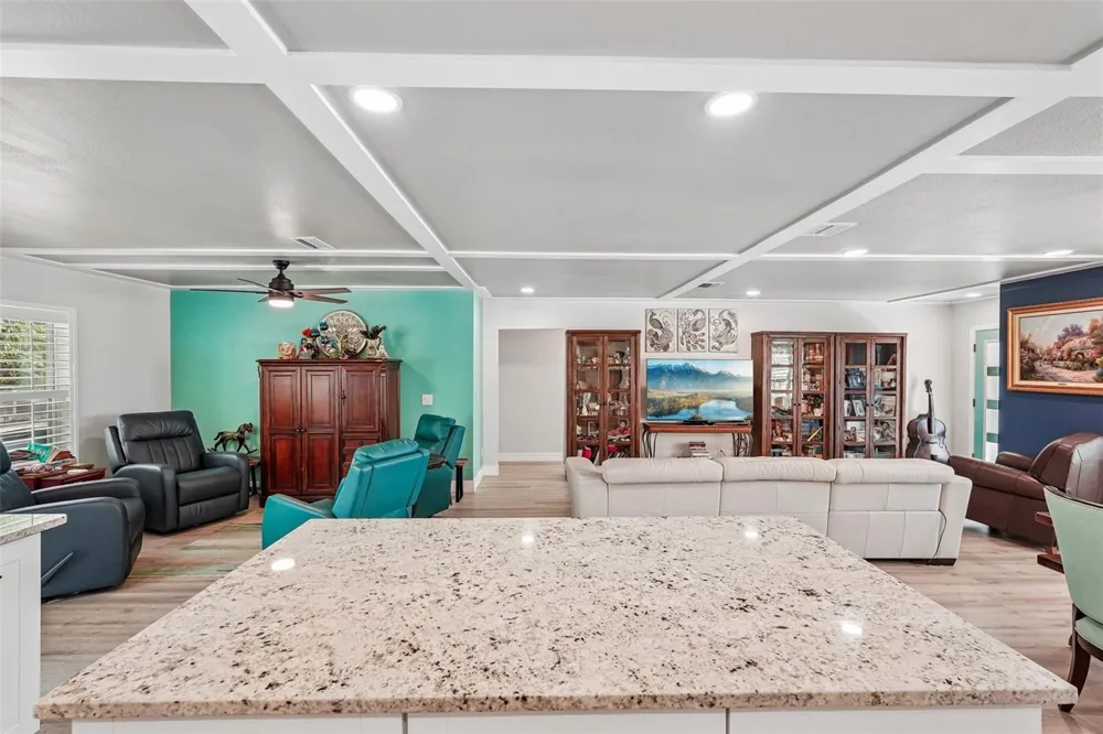 365 SHAMROCK BOULEVARD Venice, FL 34293