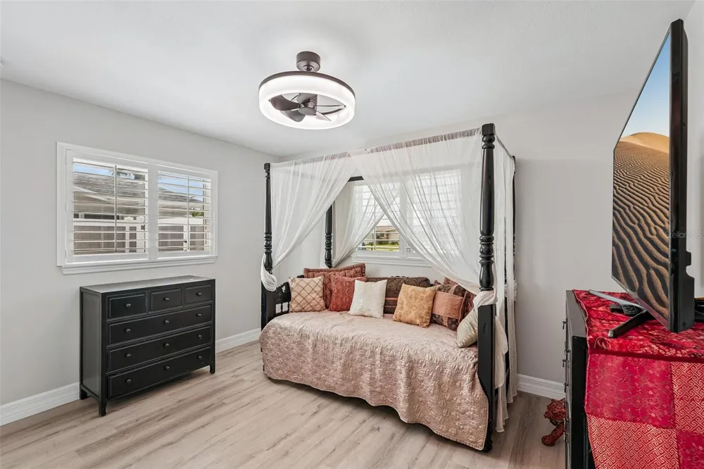 365 SHAMROCK BOULEVARD Venice, FL 34293