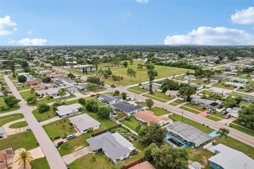 365 SHAMROCK BOULEVARD Venice, FL 34293