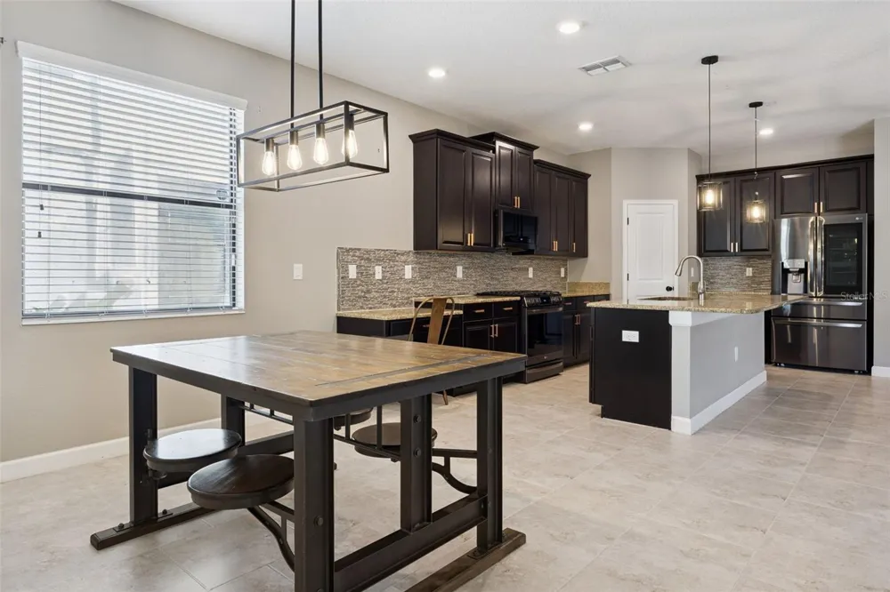 7618 BLUEJACK OAK DRIVE Winter Garden, FL 34787