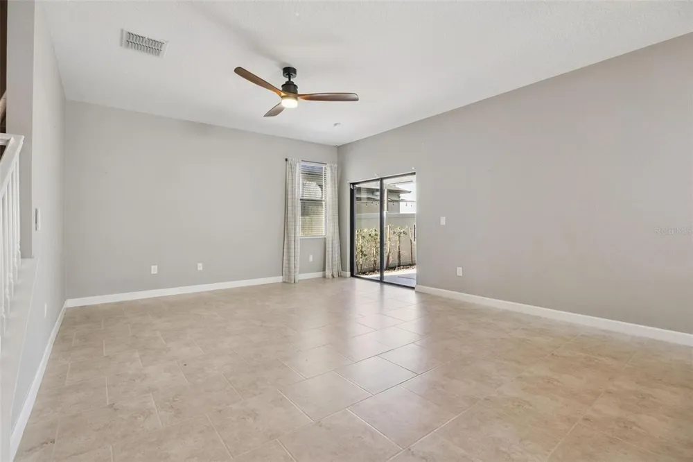 7618 BLUEJACK OAK DRIVE Winter Garden, FL 34787