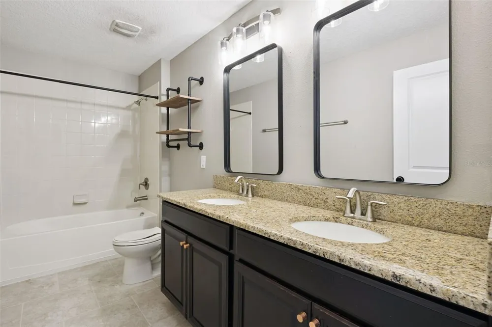 7618 BLUEJACK OAK DRIVE Winter Garden, FL 34787