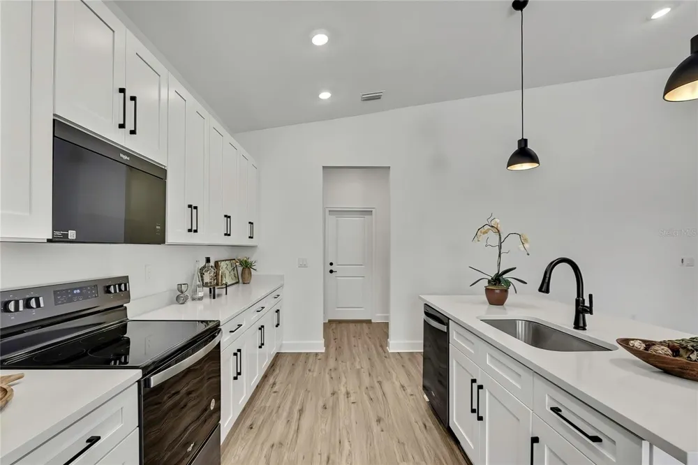 13126 MEADOW SWALLOW AVENUE Brooksville, FL 34613