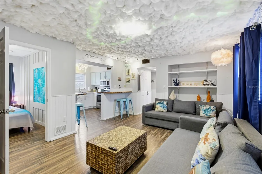 5228 CALLE MENORCA Sarasota, FL 34242