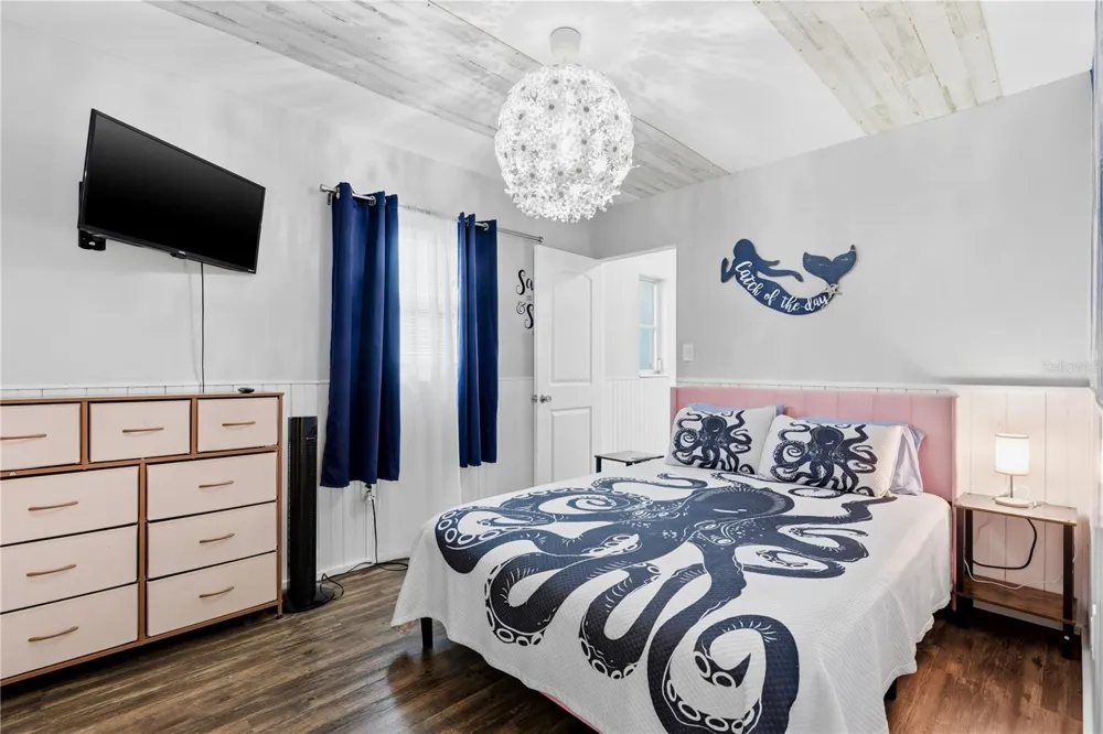 5228 CALLE MENORCA Sarasota, FL 34242