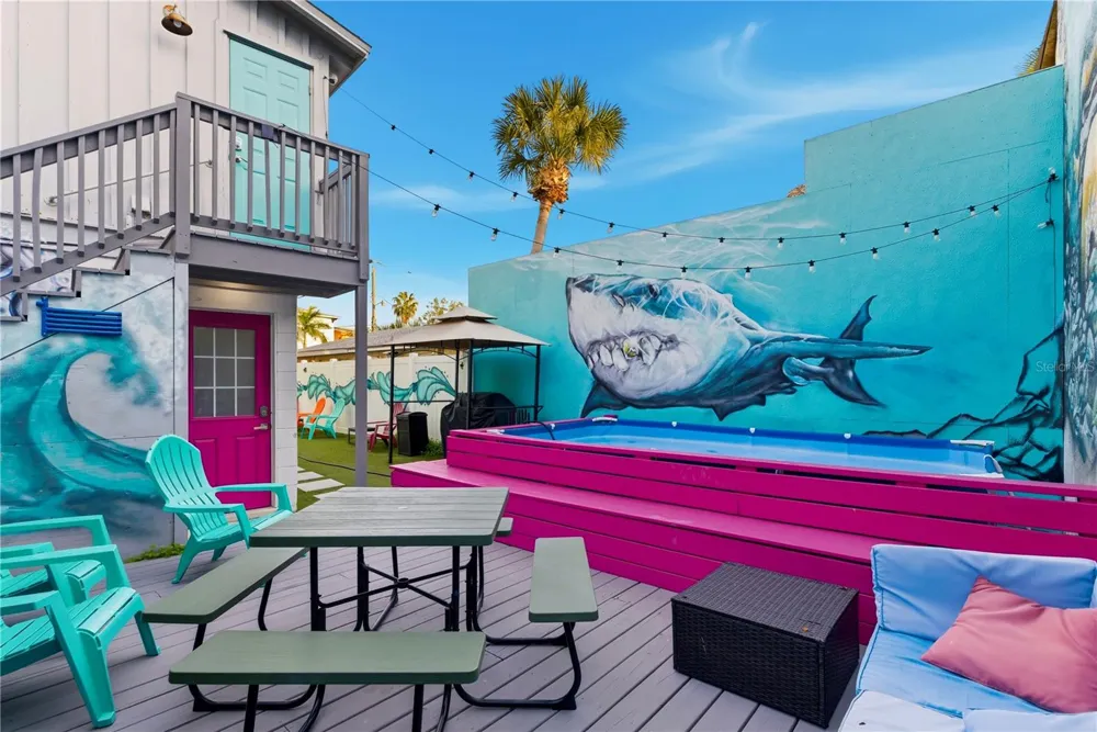 5228 CALLE MENORCA Sarasota, FL 34242