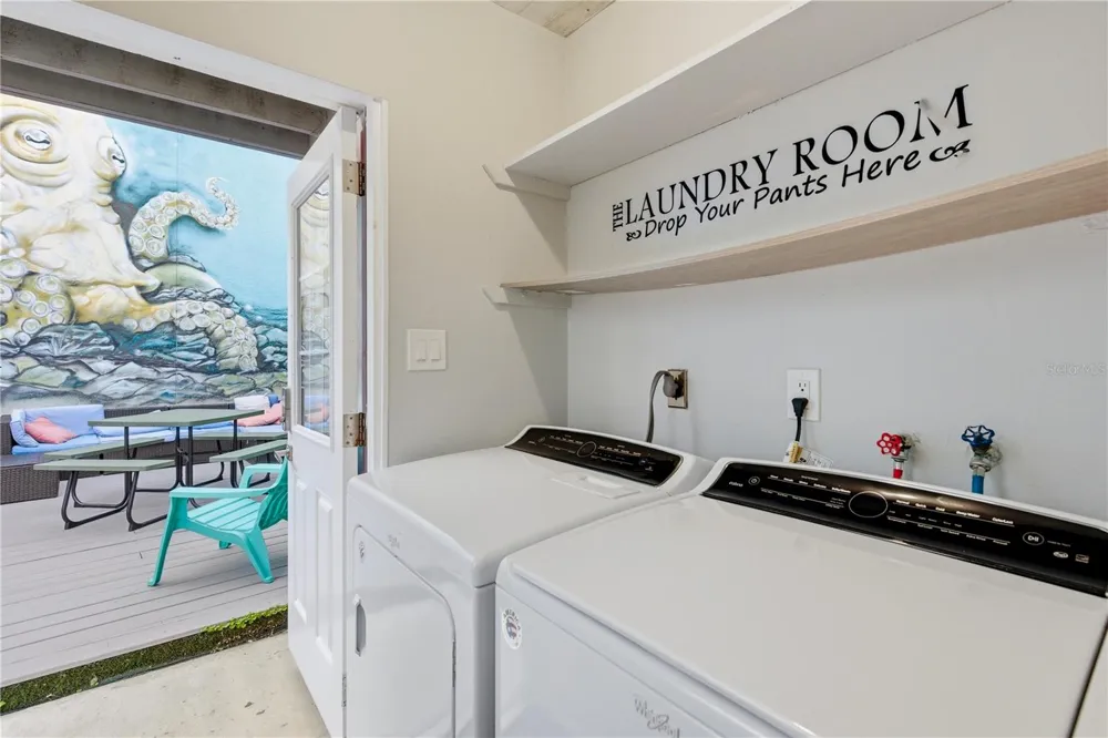 5228 CALLE MENORCA Sarasota, FL 34242