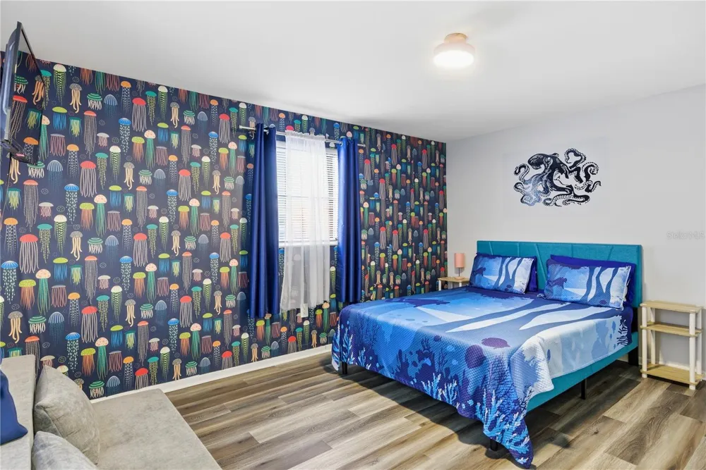 5228 CALLE MENORCA Sarasota, FL 34242