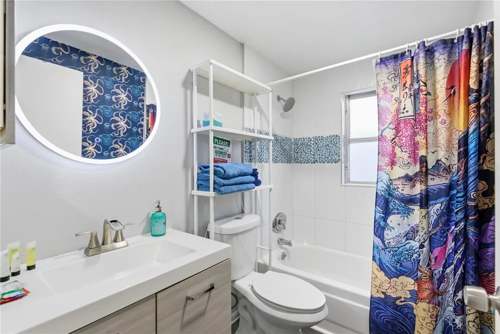 5228 CALLE MENORCA Sarasota, FL 34242