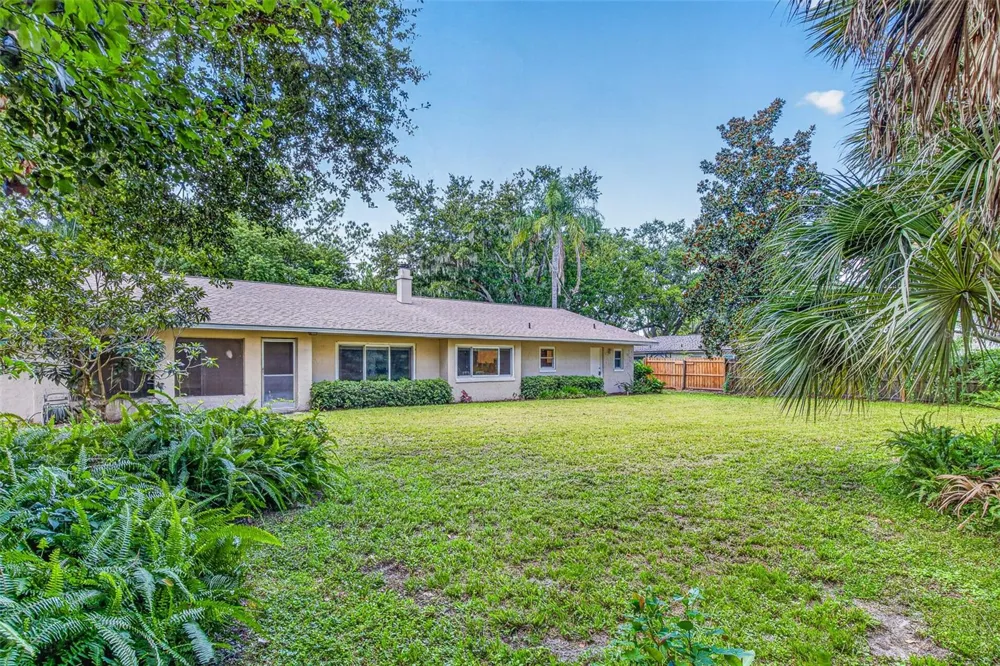 301 VALENCIA COURT Winter Garden, FL 34787