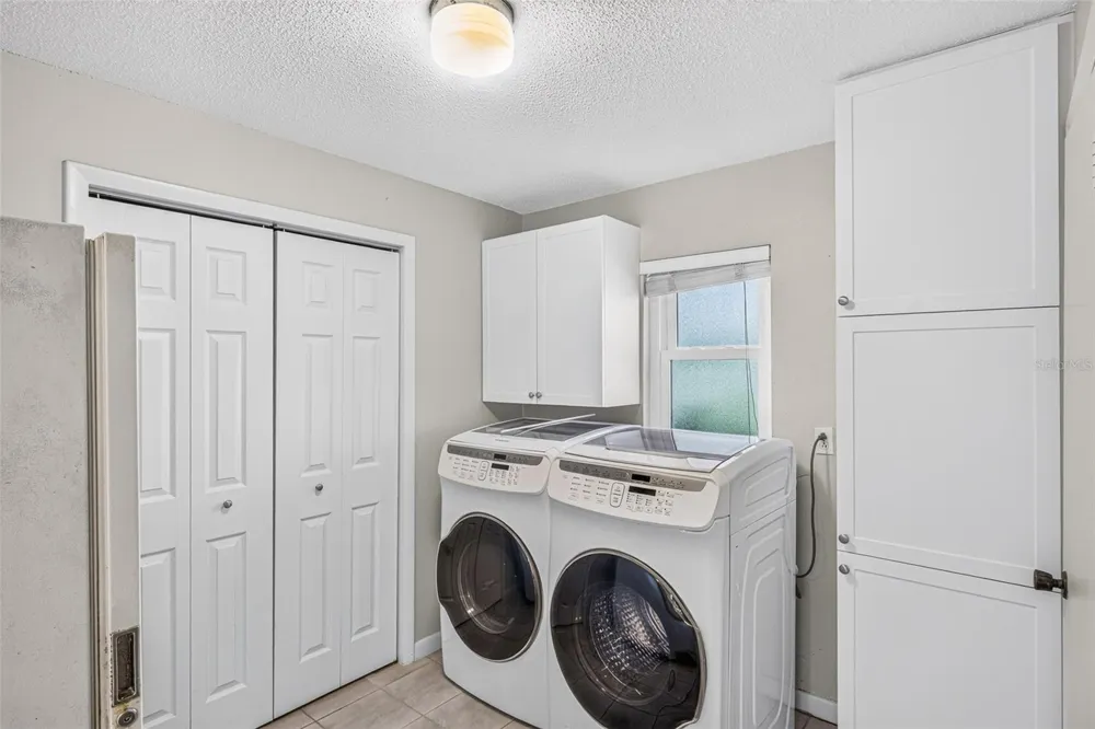301 VALENCIA COURT Winter Garden, FL 34787