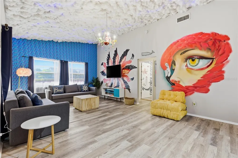 527 BEACH ROAD Sarasota, FL 34242