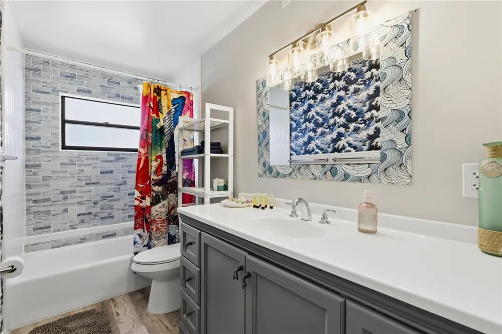 527 BEACH ROAD Sarasota, FL 34242