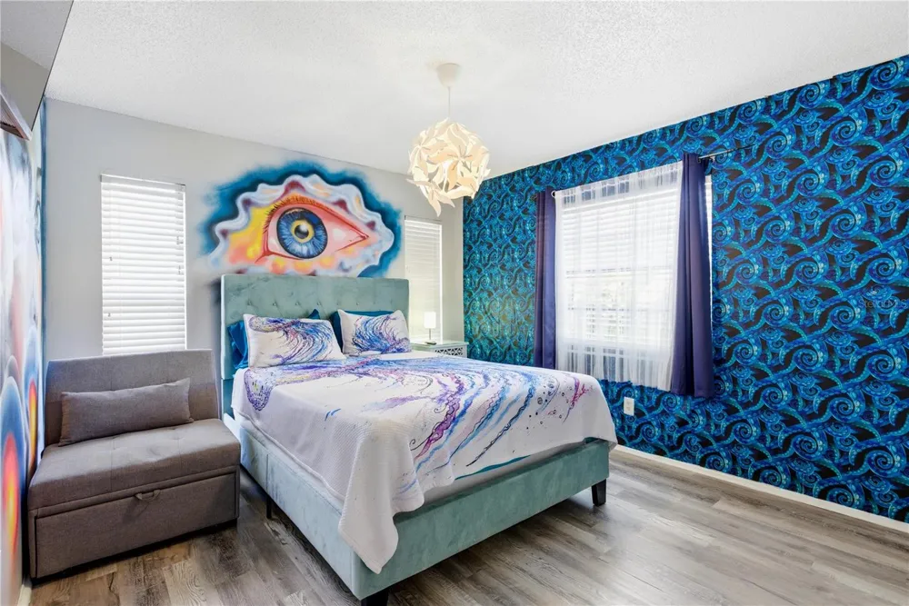 527 BEACH ROAD Sarasota, FL 34242