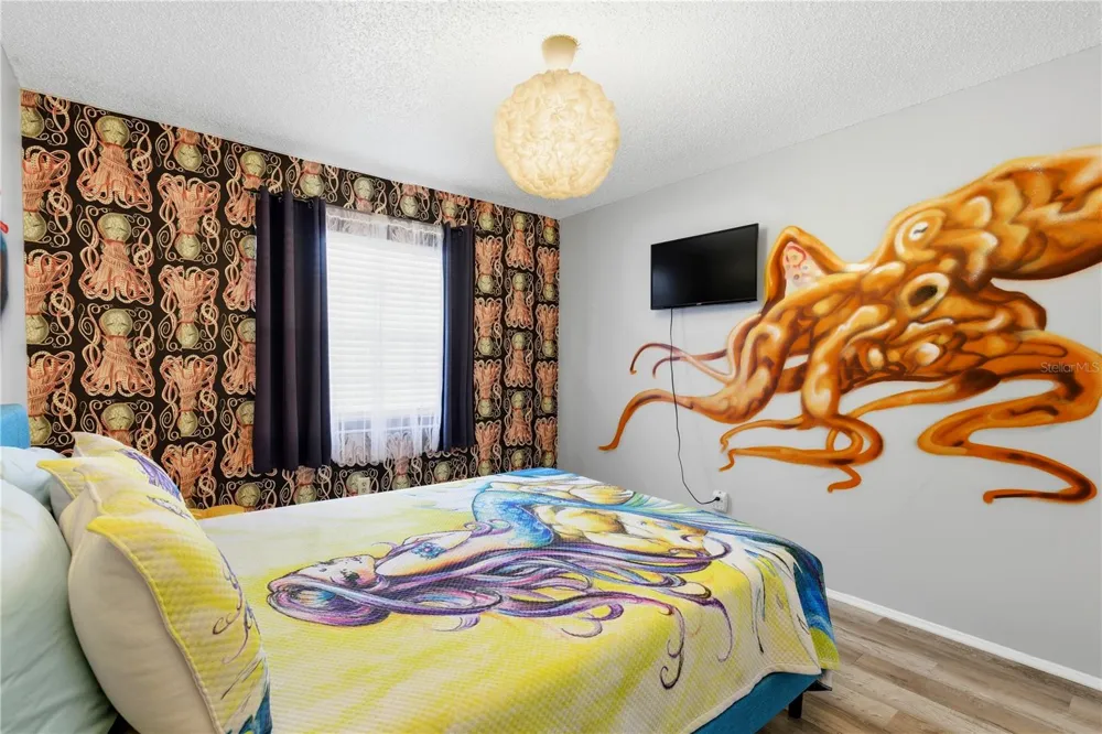 527 BEACH ROAD Sarasota, FL 34242