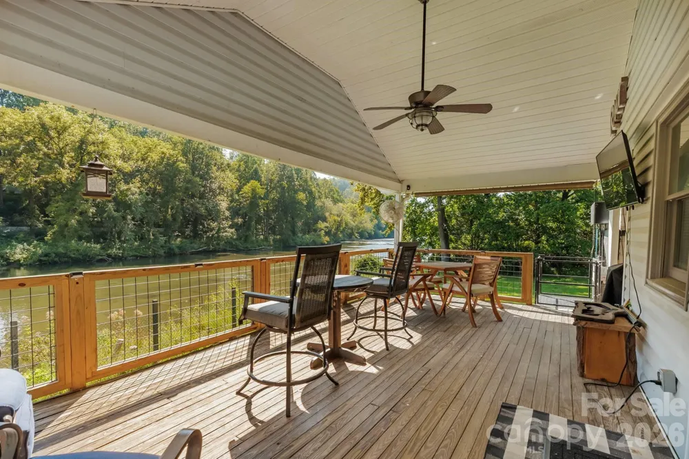 1380 Highway 19a Highway Whittier, NC 28789
