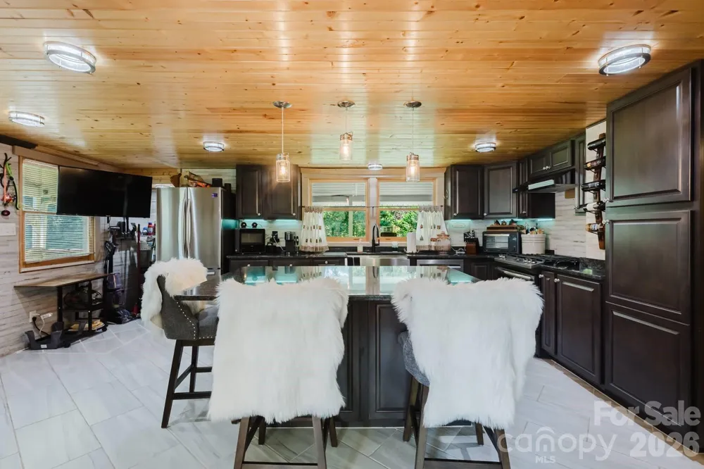 1380 Highway 19a Highway Whittier, NC 28789