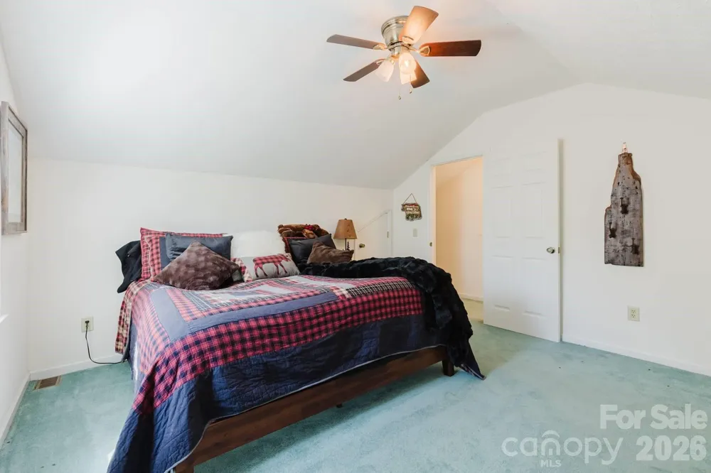 1380 Highway 19a Highway Whittier, NC 28789