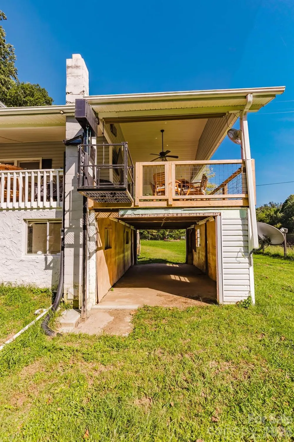 1380 Highway 19a Highway Whittier, NC 28789