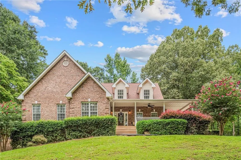 170 St Gabriel Way Fayetteville, GA 30215