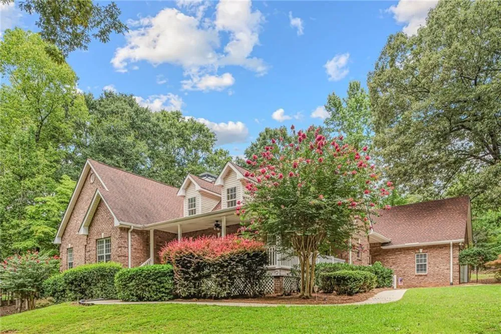 170 St Gabriel Way Fayetteville, GA 30215