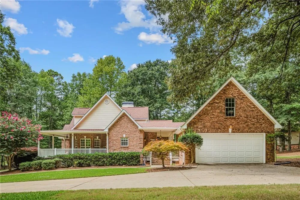 170 St Gabriel Way Fayetteville, GA 30215