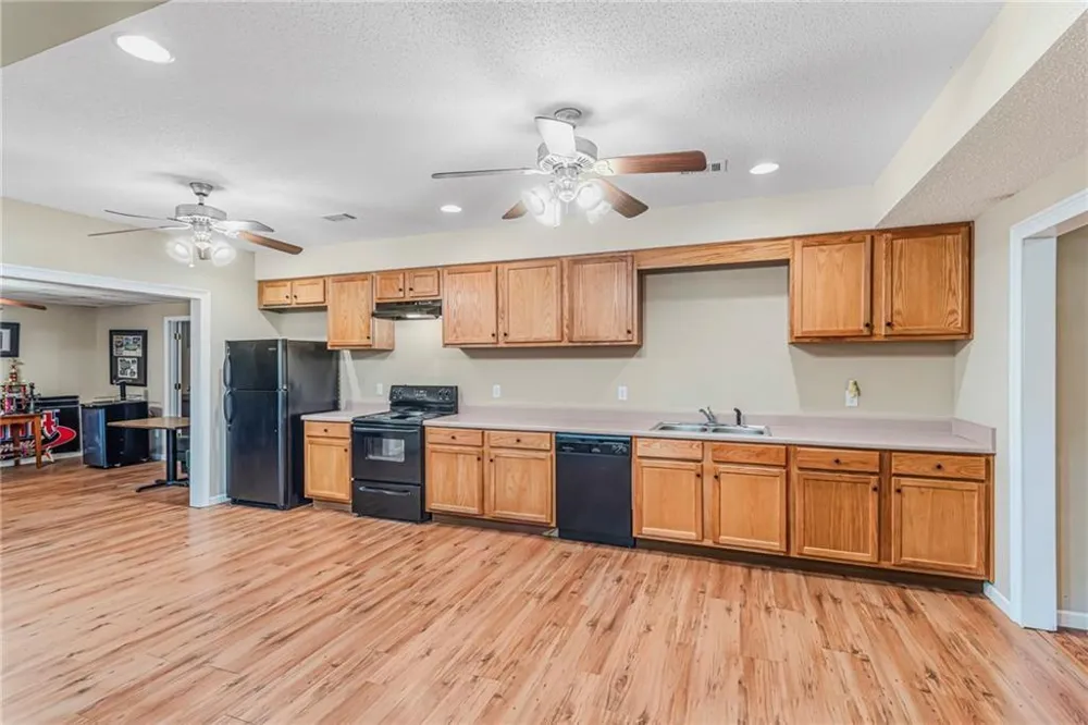170 St Gabriel Way Fayetteville, GA 30215