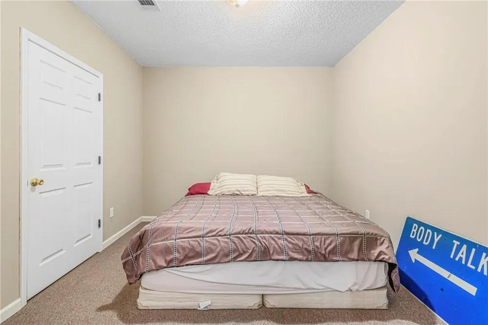 170 St Gabriel Way Fayetteville, GA 30215