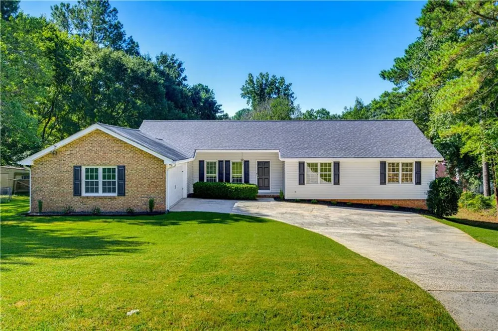 1691 Bentwood Drive SW Lilburn, GA 30047