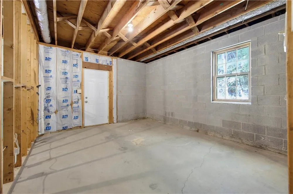 1691 Bentwood Drive SW Lilburn, GA 30047