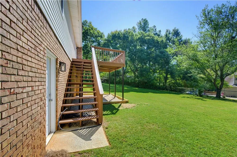 1691 Bentwood Drive SW Lilburn, GA 30047