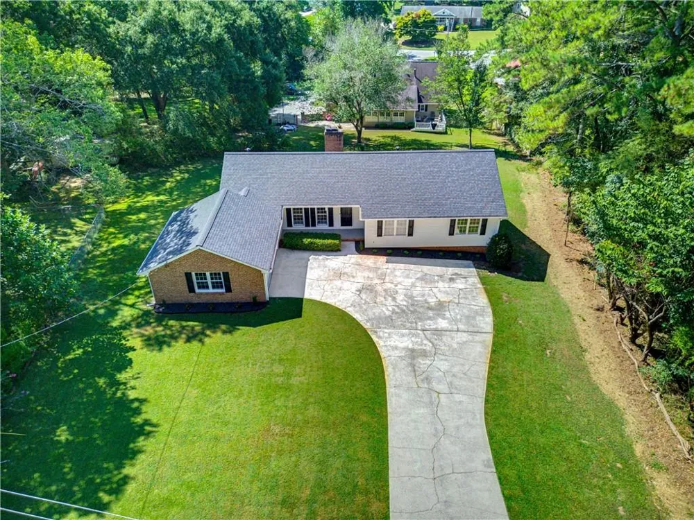 1691 Bentwood Drive SW Lilburn, GA 30047