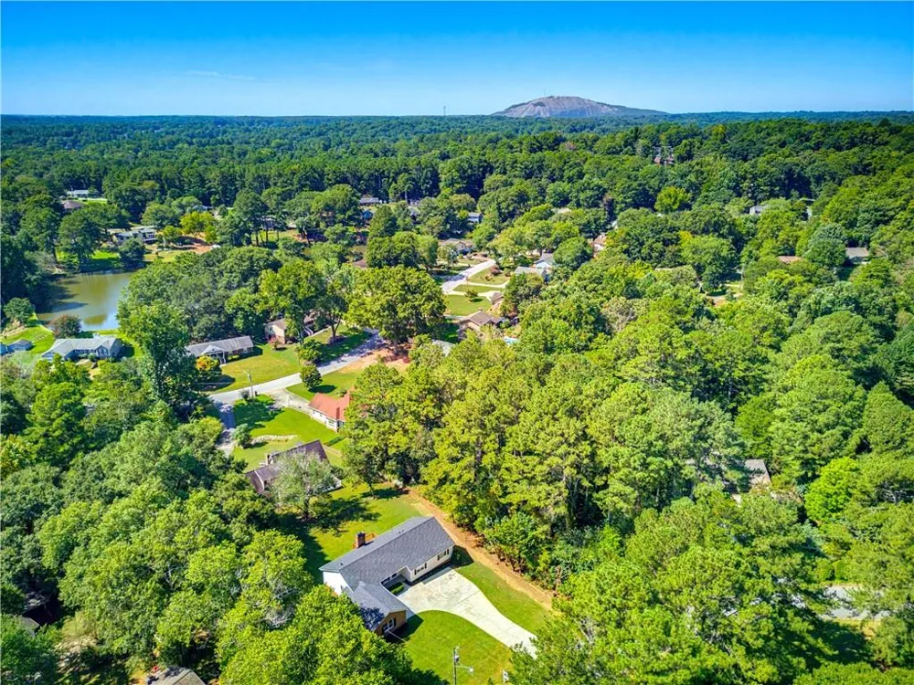 1691 Bentwood Drive SW Lilburn, GA 30047