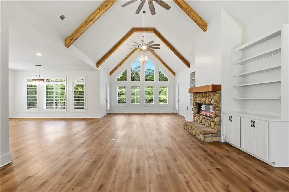 175 Lands End Trail Cleveland, GA 30528