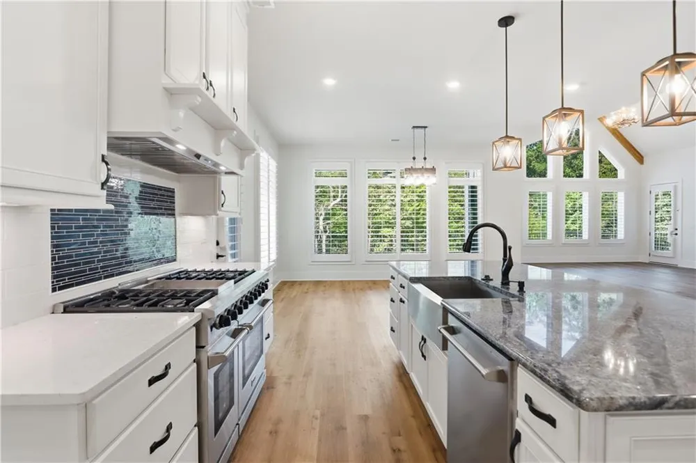 175 Lands End Trail Cleveland, GA 30528