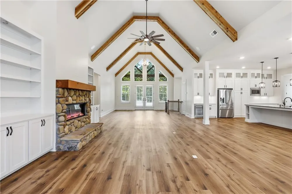 175 Lands End Trail Cleveland, GA 30528