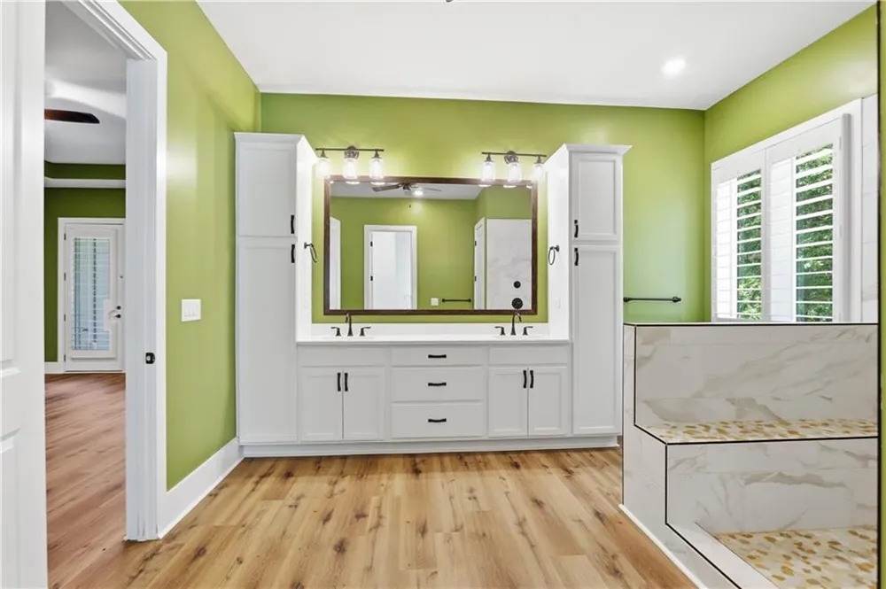 175 Lands End Trail Cleveland, GA 30528