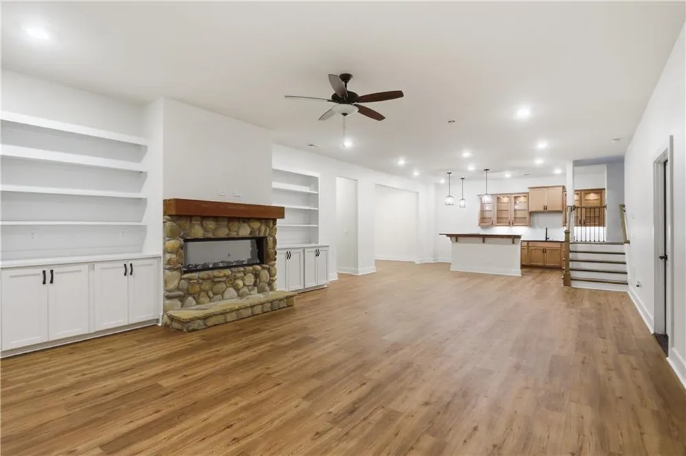 175 Lands End Trail Cleveland, GA 30528