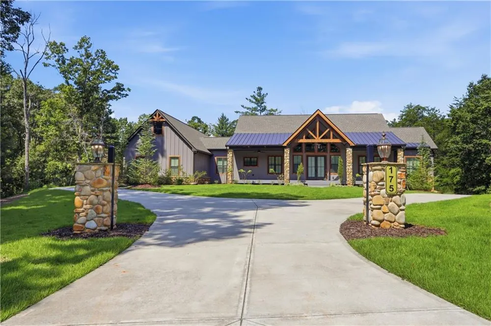 175 Lands End Trail Cleveland, GA 30528